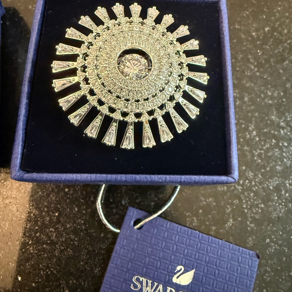 Swarovski Silver Crystal Sunburst Ring